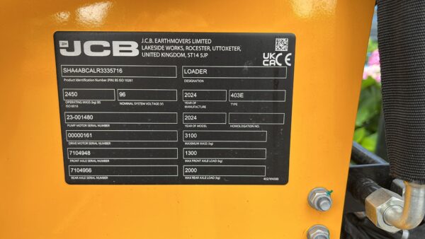CHARGEUSE ÉLECTRIQUE JCB 403 ETECH