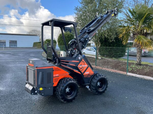 CAST LOADER GENESIS 25HP