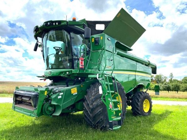 Moissonneuse batteuse JOHN DEERE S780 - Coupe 10,70 m