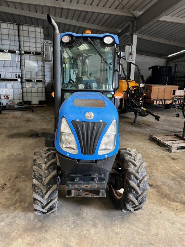 NEW HOLLAND T4030 V