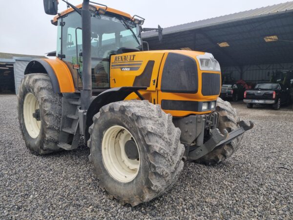 RENAULT ATLES 925 RZ – 225 CH – 2002 