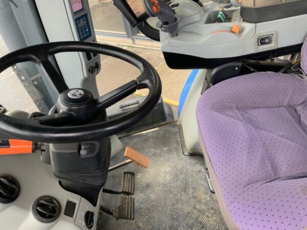 NEW HOLLAND T8.360 UC – 330 CH