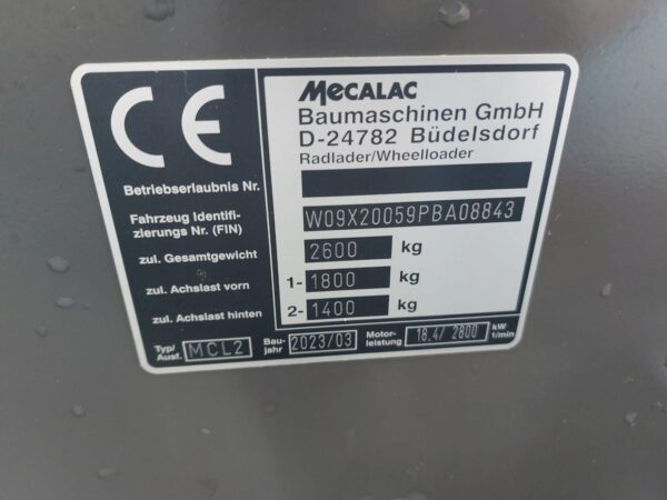 MINI CHARGEUSE MECALAC MCL2