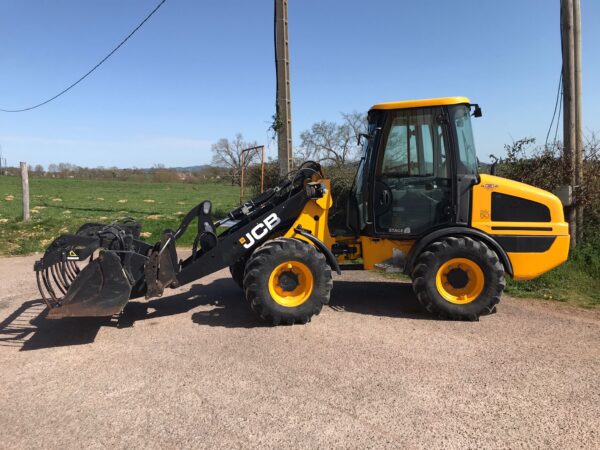 JCB 407