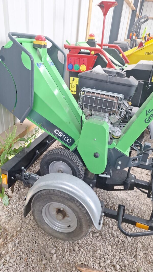 BROYEUR PROFESSIONNEL GREENMECH ARBO 16