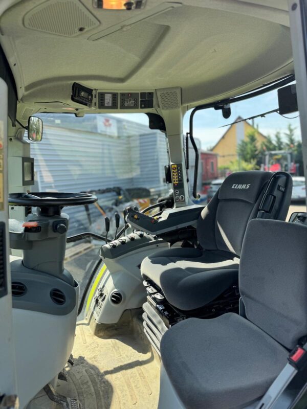 Claas ARION 650 – 180 CH