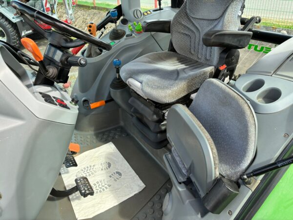 DEUTZ-FAHR K420