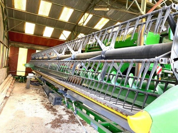 Moissonneuse batteuse JOHN DEERE S780 - Coupe 10,70 m