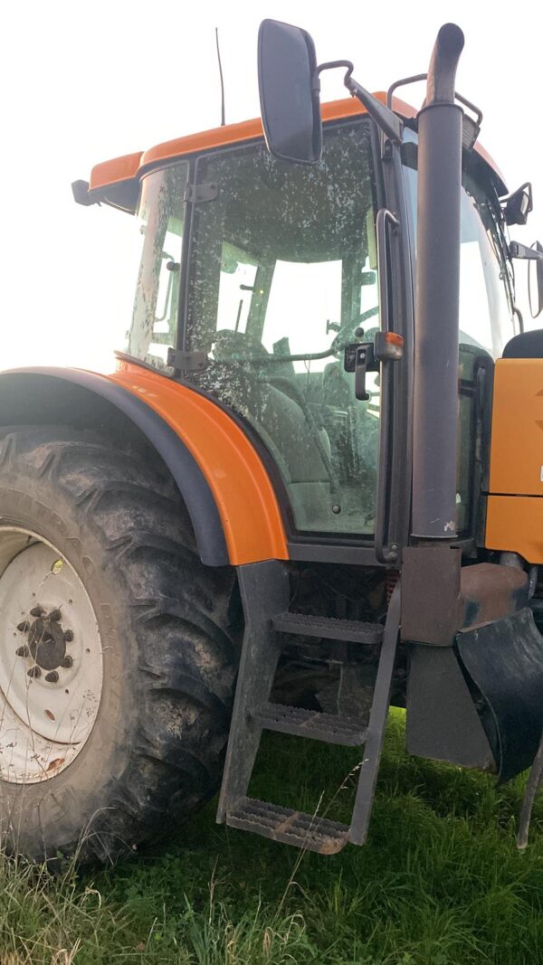 RENAULT ARES 816 RZ – 160 CH – 2004 