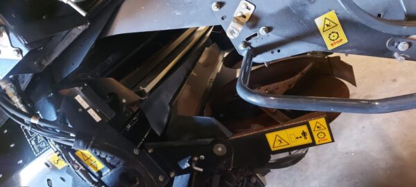 NEW HOLLAND CR 9.90 ST
