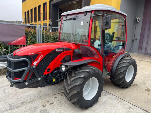 Antonio Carraro TTR 8700 R