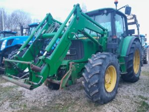 JOHN DEERE 6420 + CHARGEUR
