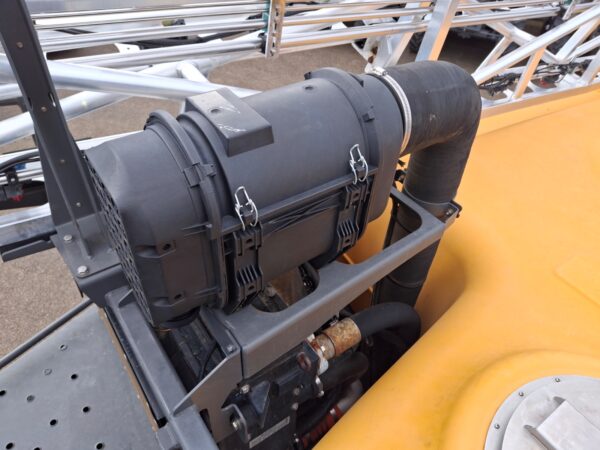 PULVÉRISATEUR AUTOMOTEUR  CHALLENGER ROGATOR 655 D