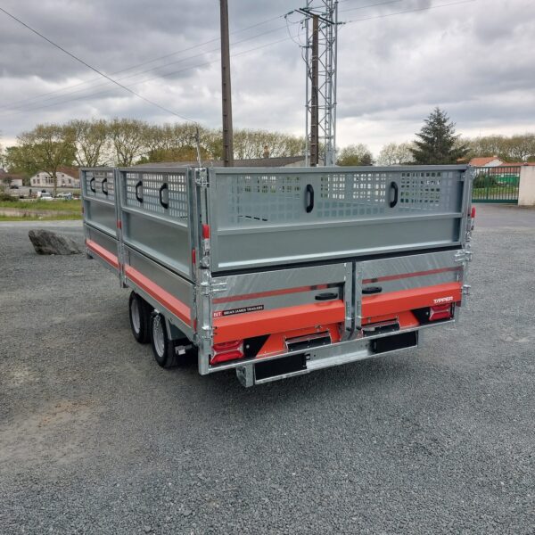 BRIAN JAMES TIPPER – BENNE BASCULANTE – 4,00 m × 2,00 m 