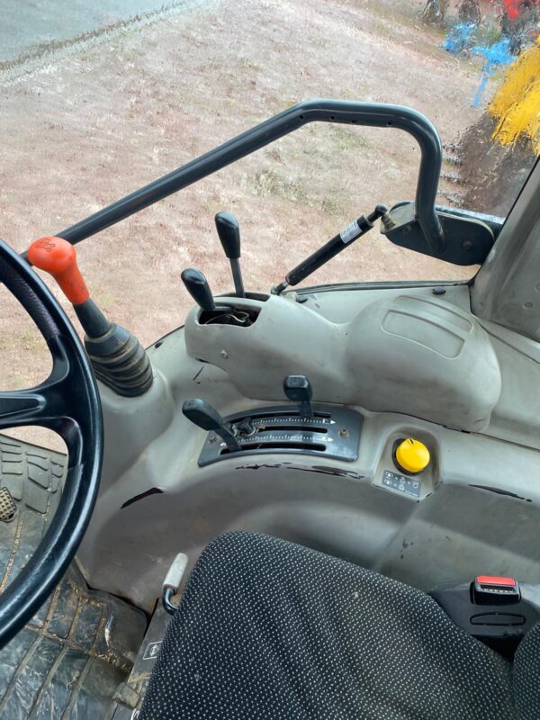 KUBOTA M8540 NARROW – SANS RELEVAGE AVANT