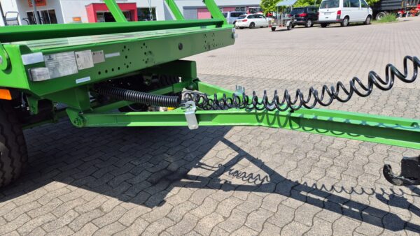 PRONAR T 026 M BALLENWAGEN