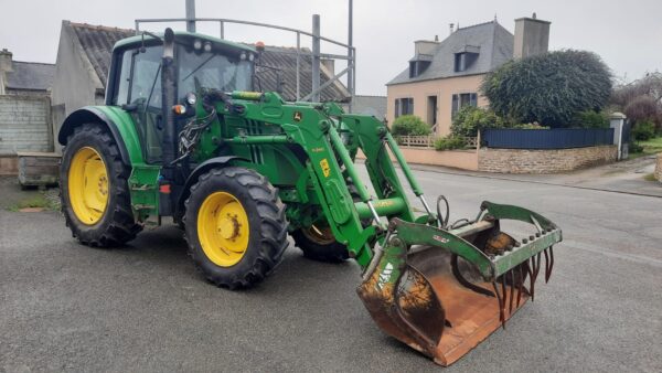 JOHN DEERE 6115M + CHARGEUR JOHN DEERE H340 + BMS 220 
