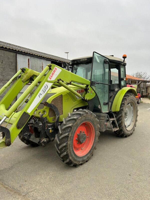 Claas AXOS 340 + CHARGEUR – 115 CH