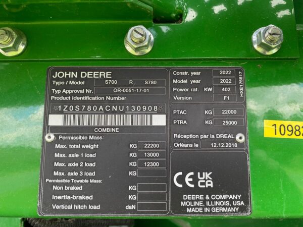 Moissonneuse batteuse JOHN DEERE S780 - Coupe 10,70 m