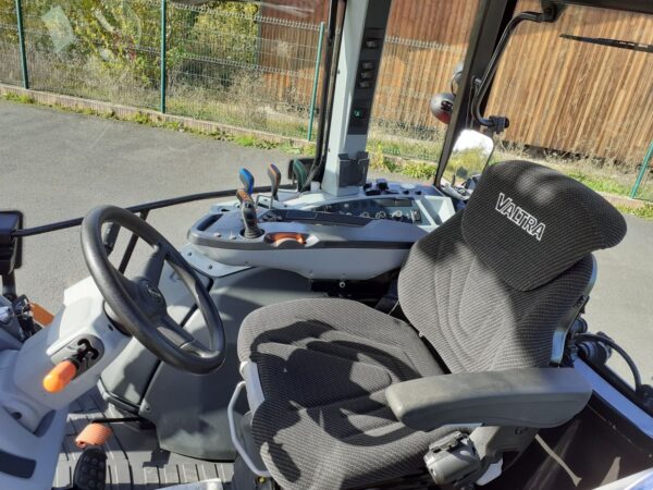 VALTRA G115 ACTIVE CHARGEUR Q5S – 115 CH – 2021 (GARANTIE 1 AN) 