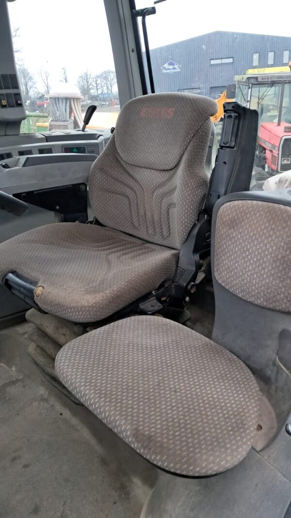 Claas AXION 820 CEBIS – 200 CH