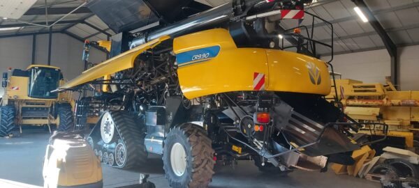 NEW HOLLAND CR 9.90 ST