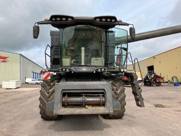 5662ecb4-3630-4a1a-89de-9c698466d149 MOISSONNEUSE-BATTEUSE MASSEY FERGUSON IDEAL 8 PL 4 RM