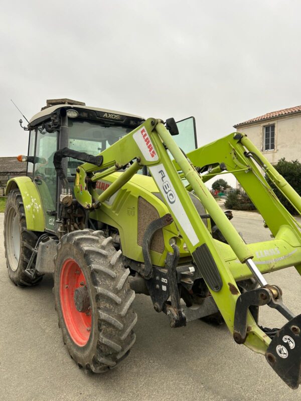 Claas AXOS 340 + CHARGEUR – 115 CH