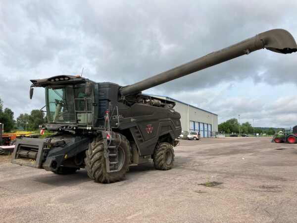 5ddd7a48-4dfe-486f-8828-be58c4b35b4c MOISSONNEUSE-BATTEUSE MASSEY FERGUSON IDEAL 8 PL 4 RM