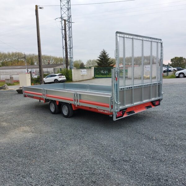 BRIAN JAMES CONNECT – PLATEAU MULTI-USAGES – 5,50 m × 2,29 m 