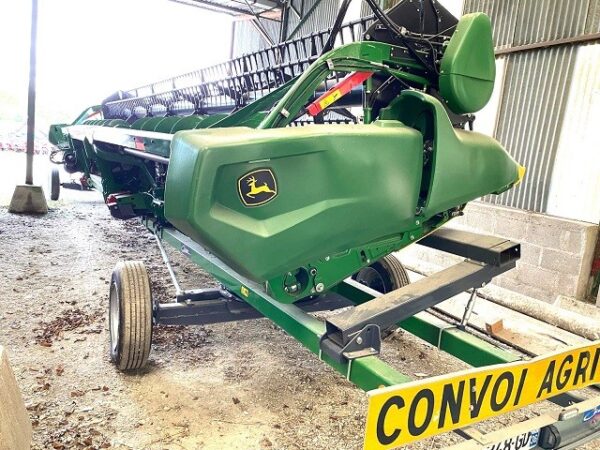 Moissonneuse batteuse JOHN DEERE S780 - Coupe 10,70 m