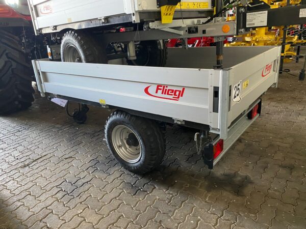Benne agricole Fliegl FLIEGL EDK 25 EINACHSKIPPER