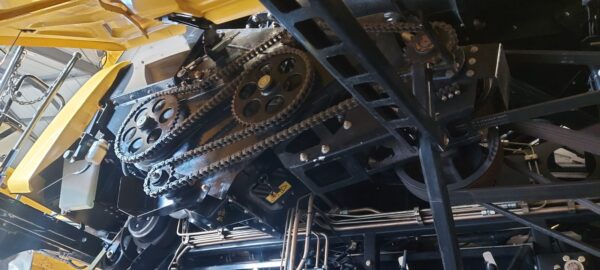 NEW HOLLAND CR 9.90 ST