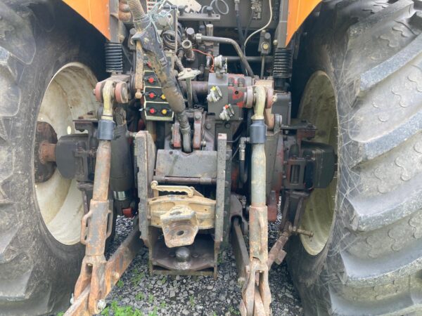 RENAULT ATLES 926 RZ – 226 CH – 2002 