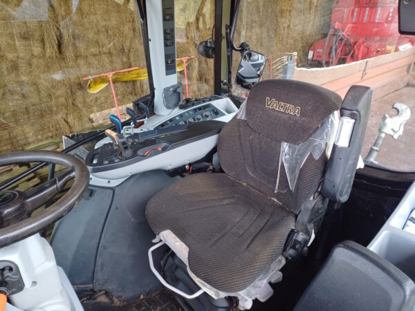 VALTRA G105 ACTIVE – 105 CH – 2021 (AVEC CHARGEUR) 