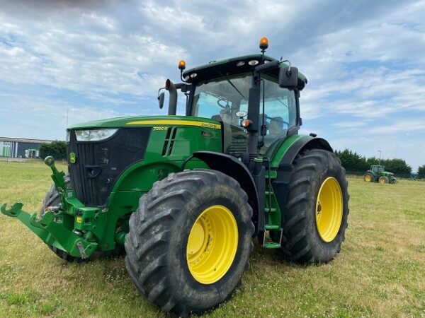 JOHN DEERE 7290R – 290 CH