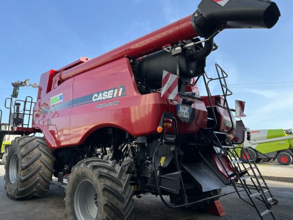 Moissonneuse batteuse Case IH 6140 - Coupe 7,00 m