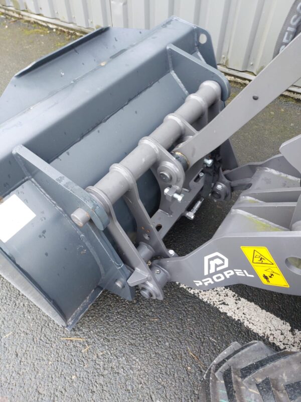 MINI CHARGEUSE MECALAC MCL2