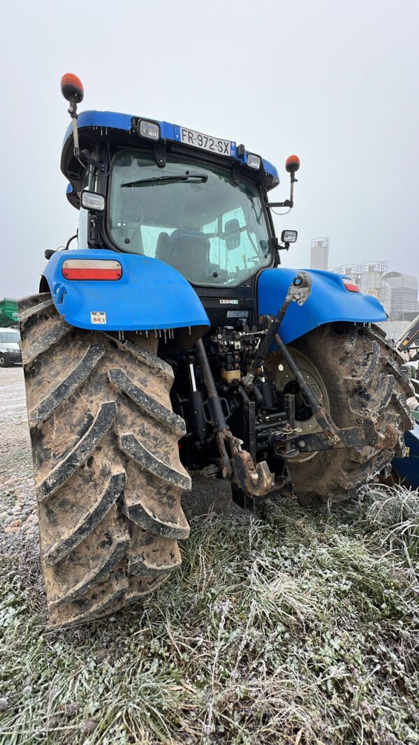 NEW HOLLAND T7050 POWER COMMAND – 220 CH