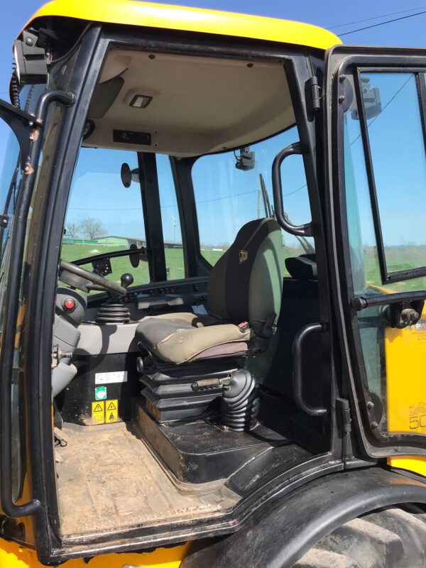 JCB 407