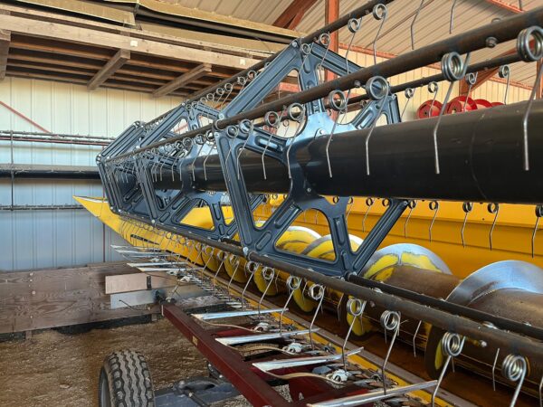 COUPE NEW HOLLAND 10.70 VARIFEED
