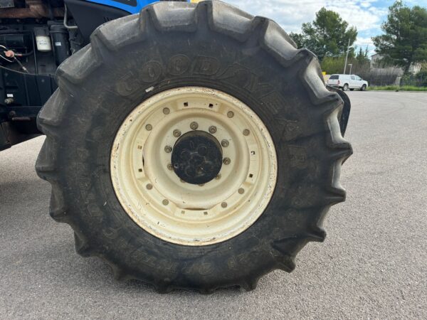 NEW HOLLAND TG230 – 231 CH