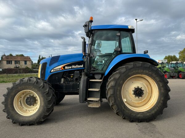 NEW HOLLAND TG230 – 231 CH