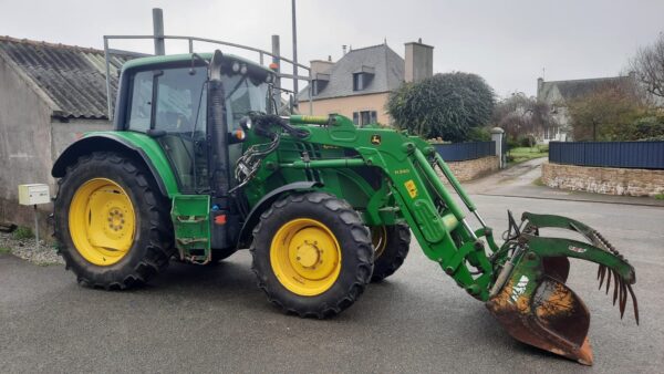 JOHN DEERE 6115M + CHARGEUR JOHN DEERE H340 + BMS 220 