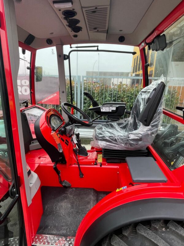 Antonio Carraro TTR 8700 R