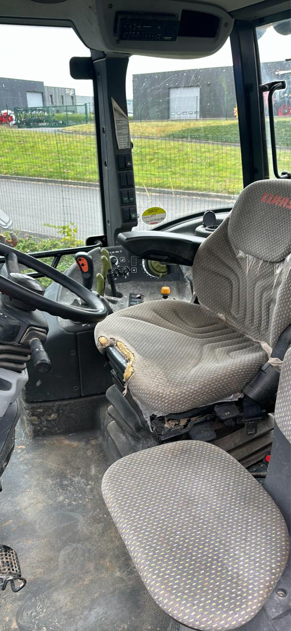 Claas ARION 410