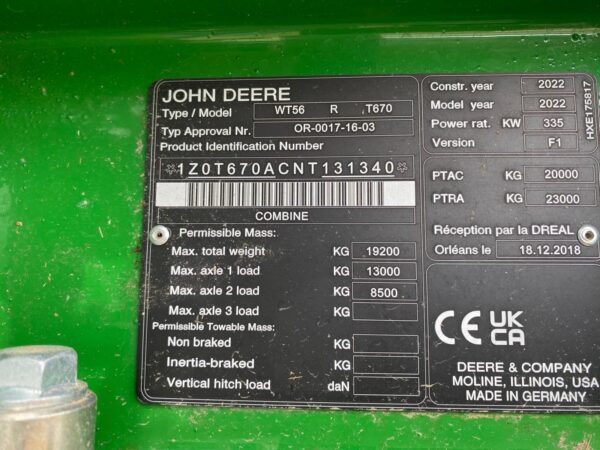 Moissonneuse batteuse JOHN DEERE T670I – Coupe  7,60 m
