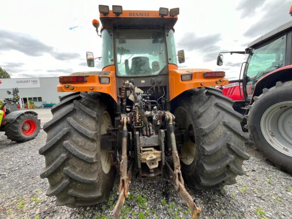 RENAULT ATLES 926 RZ – 226 CH – 2002 