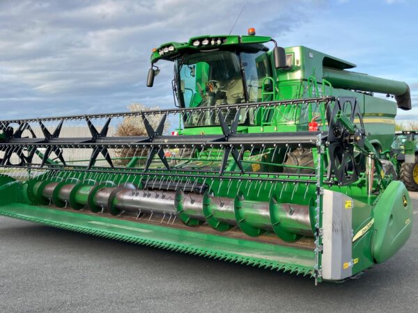 Moissonneuse batteuse JOHN DEERE S770I