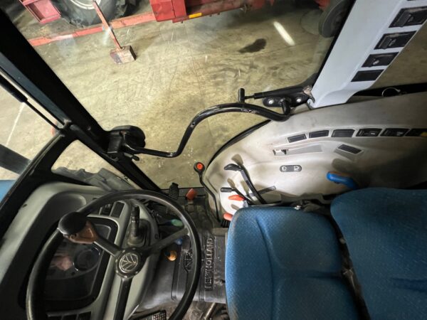 NEW HOLLAND T4030 V